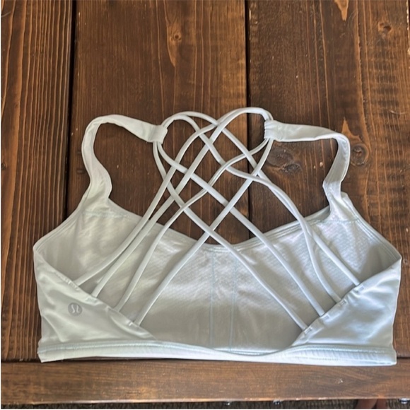 Lululemon Free to Be Bra - Picture 6 of 8